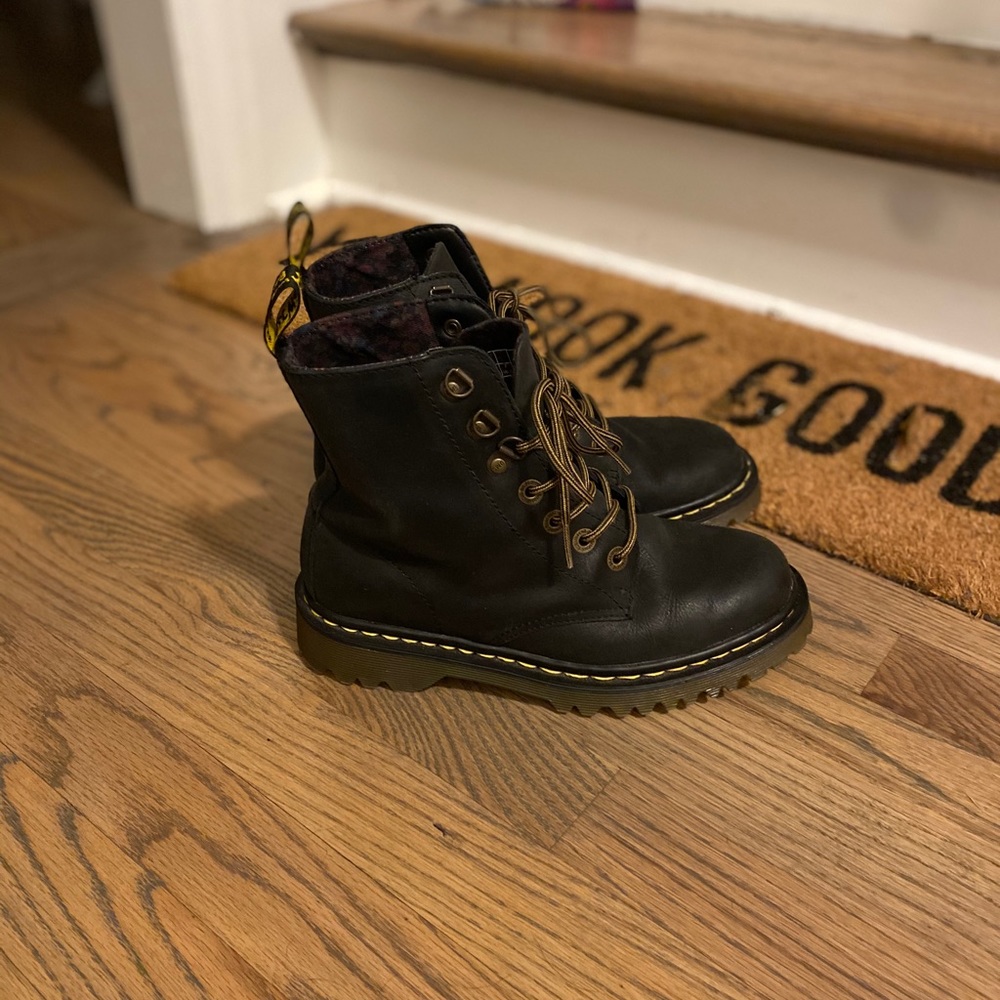 1460 smooth leather Doc Martens size 7
